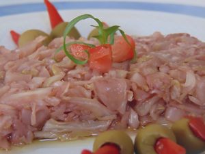 Cabbage with red wine and aromatic herbs. A vegan choice at La Opera in Havana