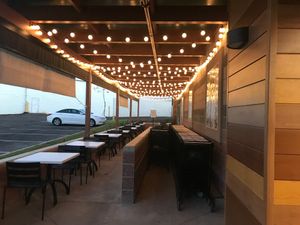 Outdoor dining at Down to Earth - Store and Deli in Aiea