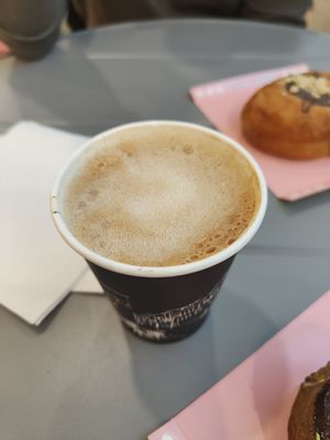 Café con leche de soja at Divina Berlina in Tenerife
