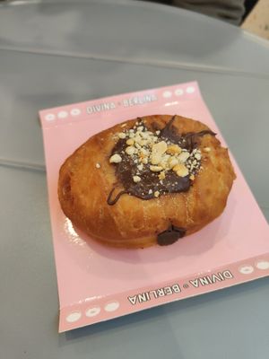Berlina rellena de "nutella" at Divina Berlina in Tenerife