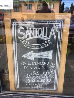 Opening hours at Santolla in Puerto Natales
