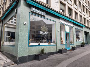 Exterior at Shanti in Lausanne