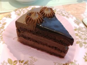 홍차 케이크 at Lazy Susan 레이지수잔 in Seongnam