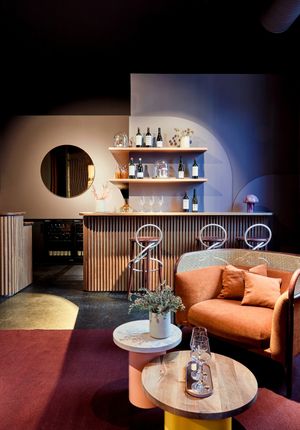  at Leuchtendroter in Frankfurt