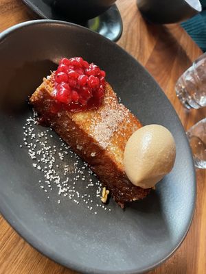   at Leuchtendroter in Frankfurt