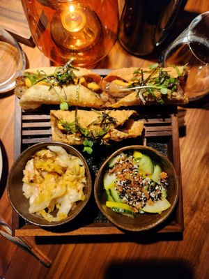 Oyster mushroom tacos with kimchi and cucumber salad at Leuchtendroter in Frankfurt