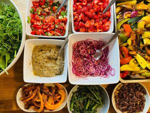 colourful kitchen at LiLa's Food in Oberwart