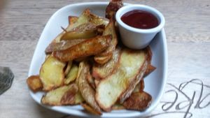 Potato skins and BBQ dip at Lakeside Inn in Wardley