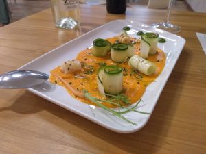 Rollitos de calabacín con salmorejo de zanahoria at Doña Lola in Albacete