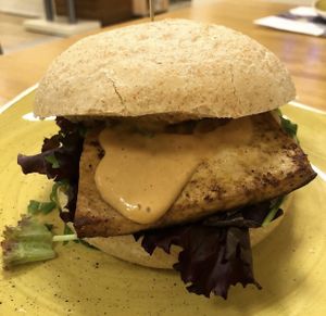 Bocadillo de tofu con salsa Satay   at Doña Lola in Albacete