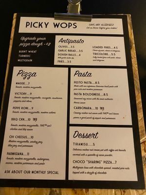 Menu 100% vegan at Picky Wops in East London