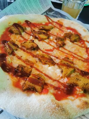 BBQ chicken pizza at Picky Wops in East London
