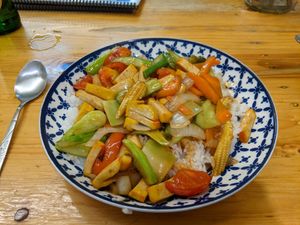 Sweet and sour vegetables with rice, medium portion 100 baht at Markintiny in Bangkok
