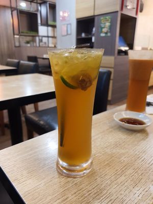 Sour plum lime juice at Master Hsu 徐師傅 in Johor Bahru