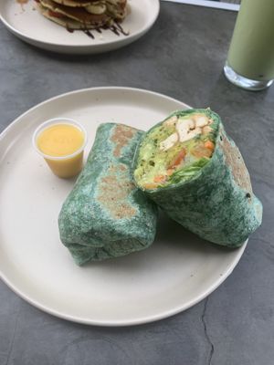 Wrap de hummus , falafel y adición de tofu  at Smash Avocaderia y Cafe in Medellin