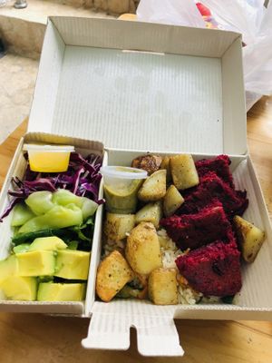 something good at Smash Avocaderia y Cafe in Medellin