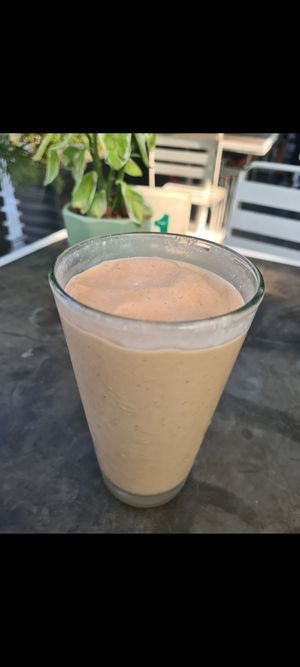 Date Smoothie😛 at Smash Avocaderia y Cafe in Medellin