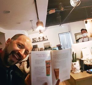 Even browsing books and magazines is a high quality experience at Mangata in Gunpo