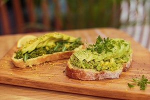 Тосты в DobBlack – это одно из популярный блюд. С основным меню можно знакомиться на нашем сайте http://dbco at Dobraw in Moscow