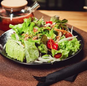 Салат Терияки at Dobraw in Moscow