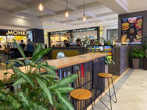 Высокий стой  at Dobraw in Moscow