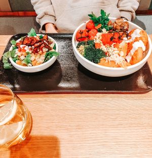 Ceasar Salad & Scrumbled-No-Eggs Breakfast at King of Greens in Leonberg