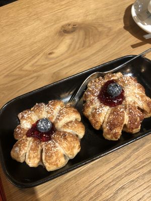 Apple pastry   at King of Greens in Leonberg