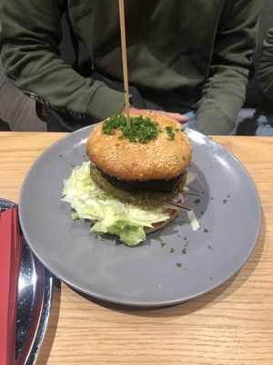 Las Vegans Burger   at King of Greens in Leonberg