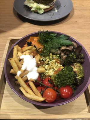 Scrambled No Eggs Bowl   at King of Greens in Leonberg