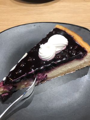 Blueberry cheesecake   at King of Greens in Leonberg