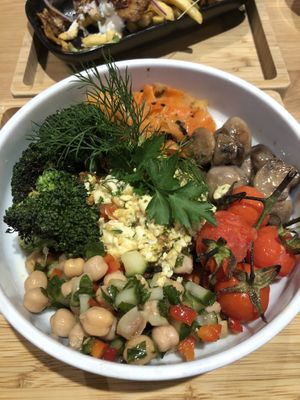 Scrambled no eggs bowl   at King of Greens in Leonberg