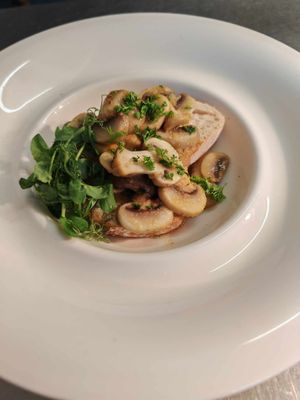 Garlic & Parsley Mushrooms
GF V Vegan

On toasted sourdough at Warkworth House Hotel in Warkworth