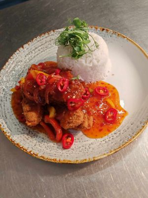 Sticky Sweet Chilli 'No Chick'
GF V Vegan

With onions, peppers and basmati rice. at Warkworth House Hotel in Warkworth