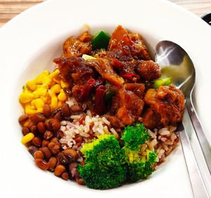Gongbao Lion Mane Mushroom Bowl with brown rice at Botanict 豐之素 in West Singapore