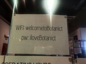 Free wifi at Botanict 豐之素 in West Singapore