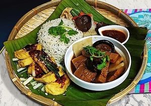 Babi Pongteh Bento at Botanict 豐之素 in West Singapore