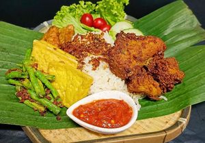 Nasi Ayam Penyet at Botanict 豐之素 in West Singapore