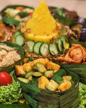 Vegan Nasi Tumpeng CNY Edition 2024 - Cucumber Pineapple Salad at Botanict 豐之素 in West Singapore