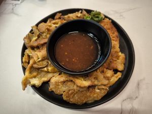 Oyster Omelette at Botanict 豐之素 in West Singapore