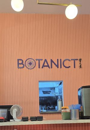  at Botanict 豐之素 in West Singapore