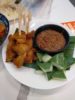 Lion's mane satay at Botanict 豐之素 in West Singapore