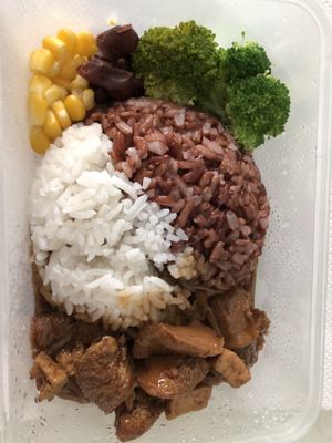 Take away monkey head mushroom rice at Botanict 豐之素 in West Singapore