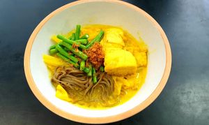 Tumeric  curry buckwheat noodle  at Botanict 豐之素 in West Singapore