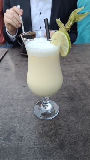 Coconut kiss at KIM999 in Berlin