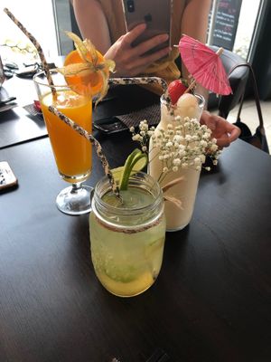 Fresh Orange juice, lime juice at KIM999 in Berlin