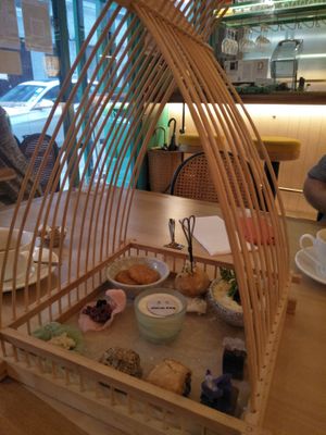 Tea set at Miss Lee in Hong Kong Island