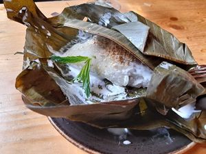 Veganer Nachtisch: eine Art Kokosreis in Banenblättern at Mémoires d'Indochine - P7 in Mannheim