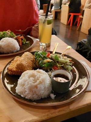 Tempura tofu dish with homemade soda in the background at Mémoires d'Indochine - P7 in Mannheim