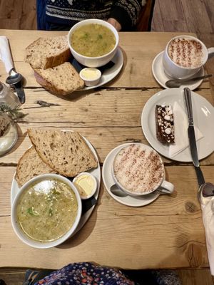 Soups, drinks & rocky road  #Veganuary at Escape Route Café in Pitlochry