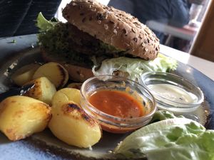 Fridas Burger vegan  at Frida in Vienna